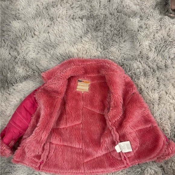 Romeo  Juliet Couture Pink Quilted Jacket with Sherpa Trim - Picture 4 of 9